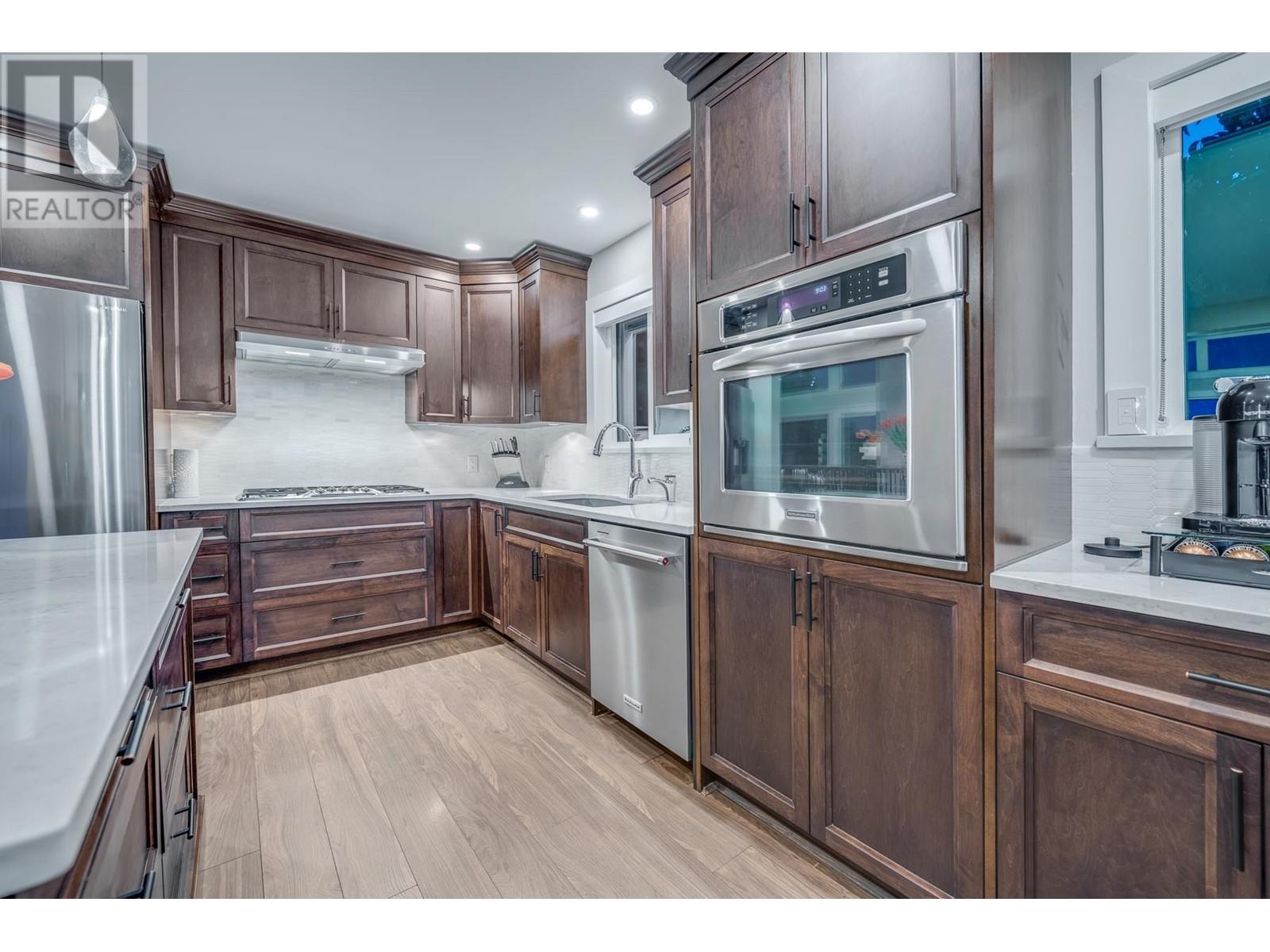 329 55 STREET, Delta real estate listing R3000018 for sale