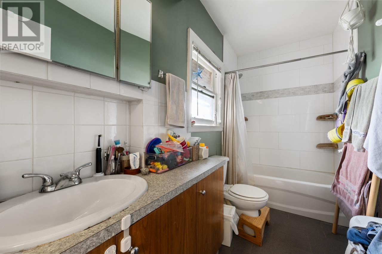 1727 Macdonald Street, Vancouver, British Columbia  V6K 3X7 - Photo 26 - R3001114
