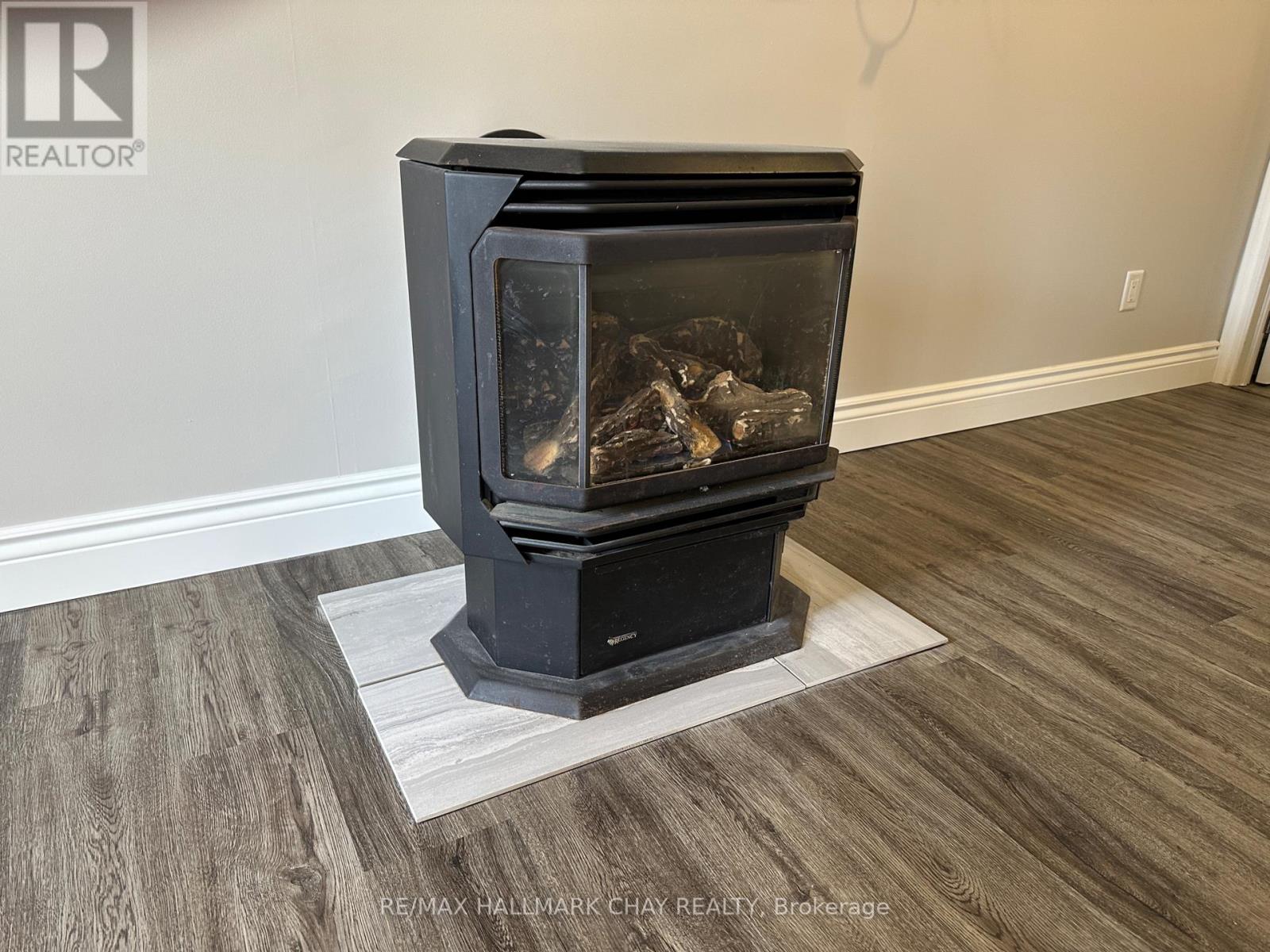 982 Robinson Street, Innisfil, Ontario  L0L 1C0 - Photo 6 - N12044254
