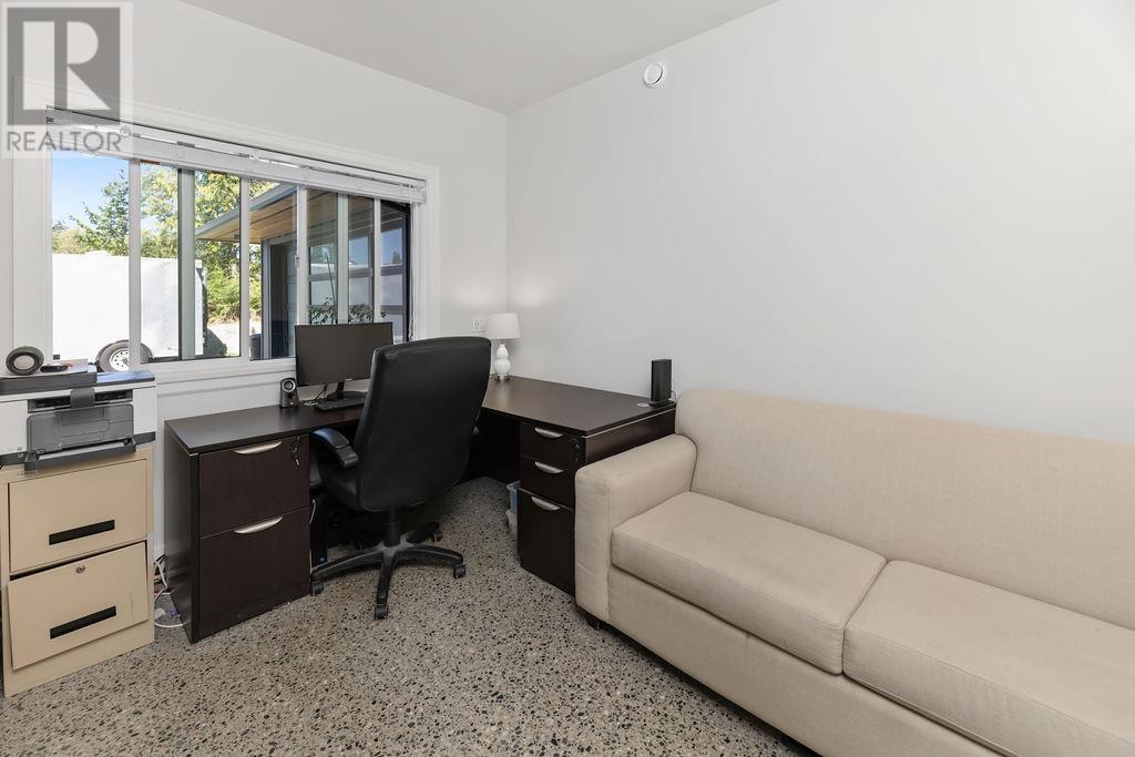 1414 Stardust Place, Gibsons, British Columbia  V0N 1V5 - Photo 10 - R3001116
