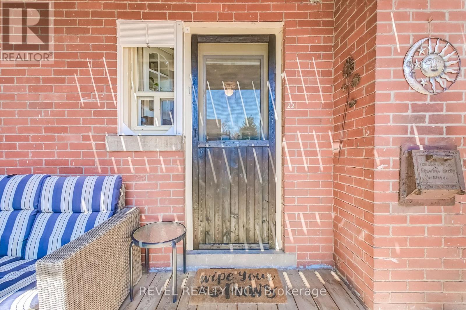 22 - 6 Vineland Avenue, Hamilton, Ontario  L8M 1R4 - Photo 21 - X12102826
