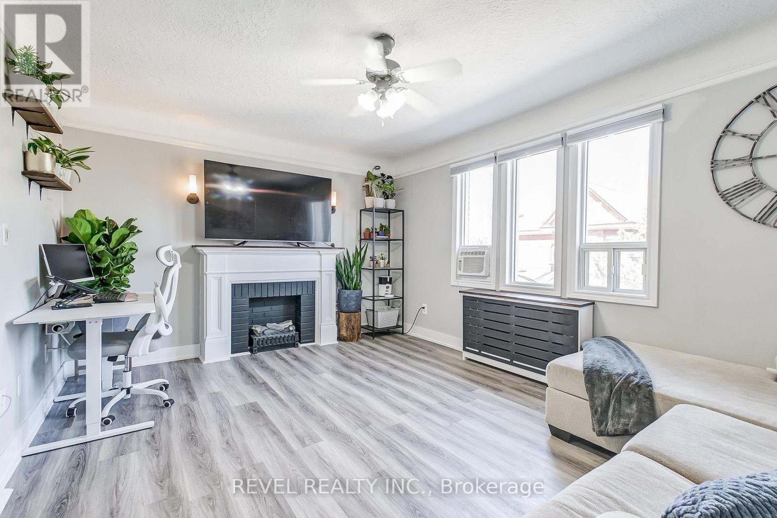 22 - 6 Vineland Avenue, Hamilton, Ontario  L8M 1R4 - Photo 3 - X12102826