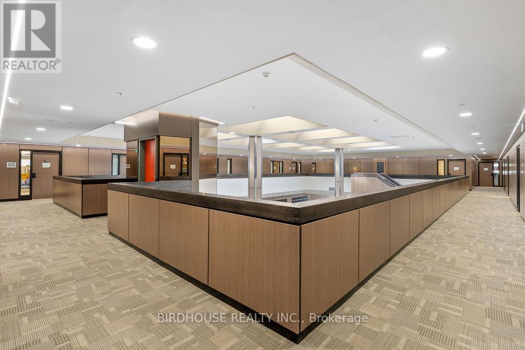 105 - 189 Kent Street W, Kawartha Lakes, Ontario  K9V 5G6 - Photo 19 - X12110394