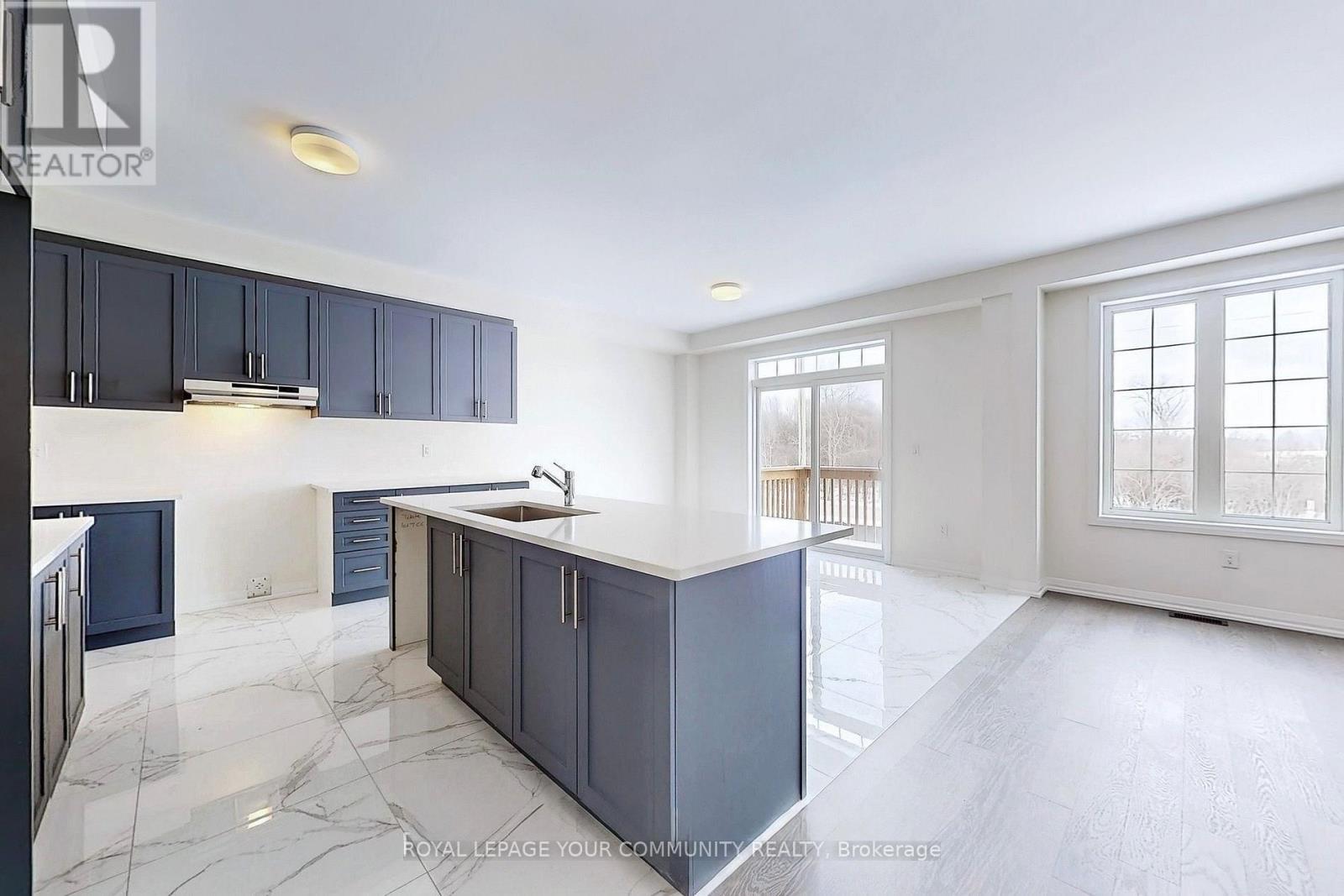 5 Hummingbird Grove, Adjala-Tosorontio, Ontario  L0G 1W0 - Photo 10 - N12139547