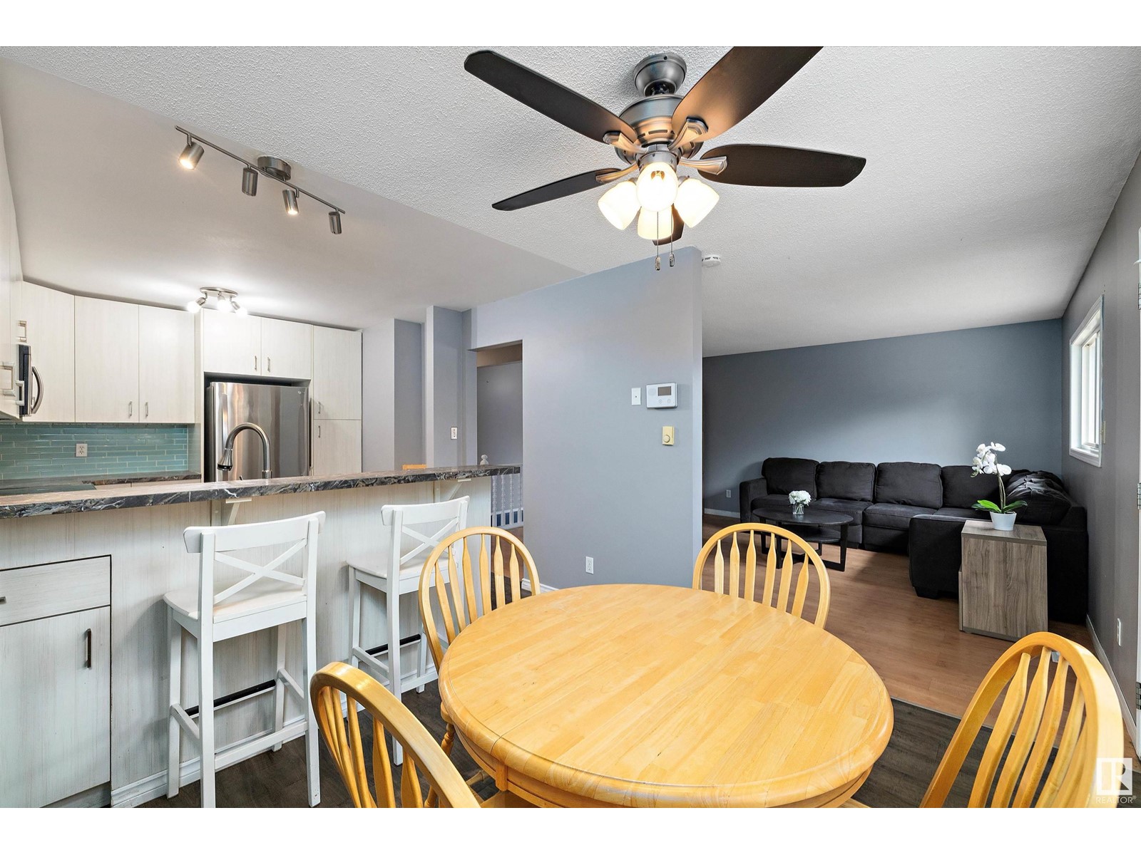 Property at 108 WESTRIDGE CR image 3