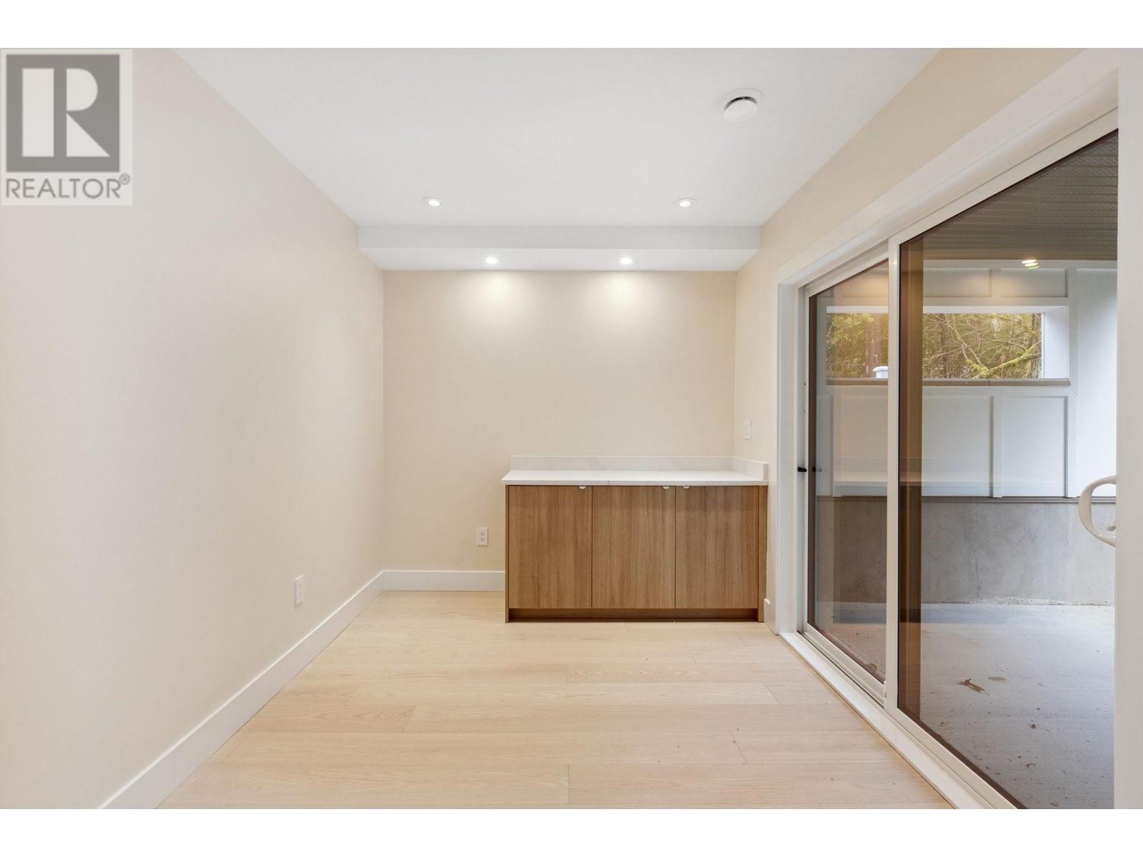 3529 Anne Macdonald Way, North Vancouver, British Columbia  V7G 2S7 - Photo 35 - R2955285
