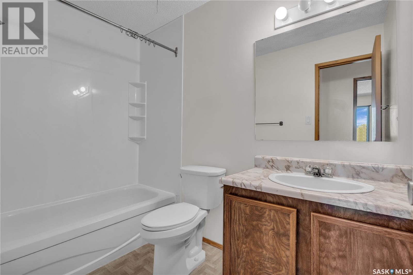 208 55 Alport Crescent, Regina, Saskatchewan  S4R 8C6 - Photo 21 - SK005394