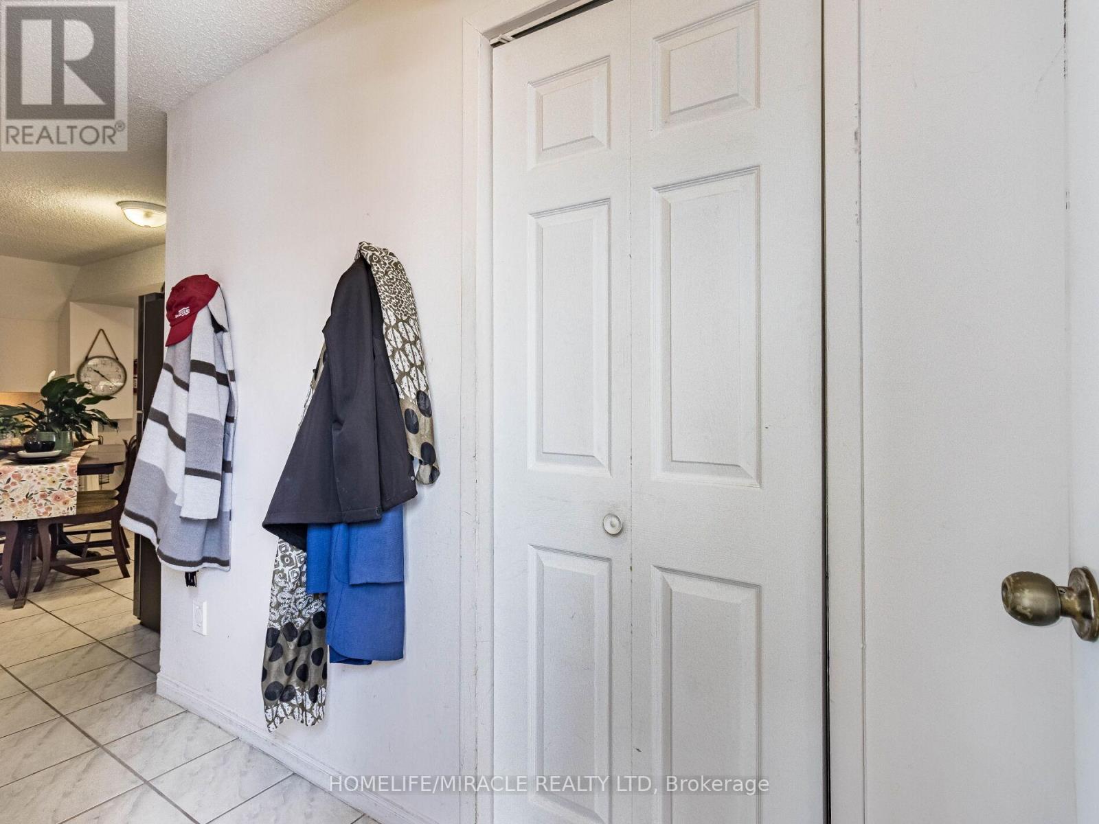 2868 Windjammer Road, Mississauga, Ontario  L5L 1T7 - Photo 38 - W12139456