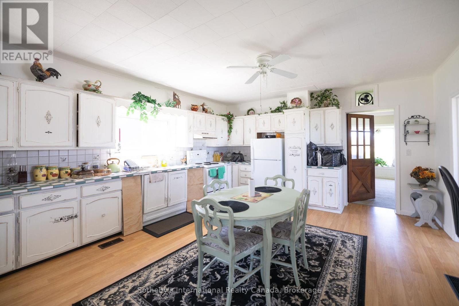 1614 Horseshoe Valley Road E, Oro-Medonte, Ontario  L0K 1E0 - Photo 33 - S12139584
