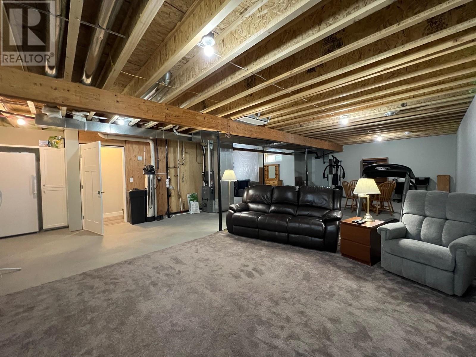 1027 10 Th Avenue, Vernon, British Columbia  V1H 1Z1 - Photo 26 - 10346623