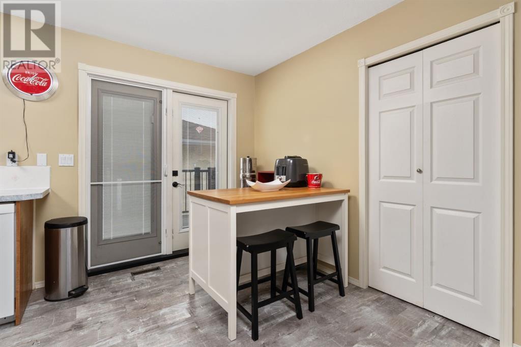 5307 64 Street, Camrose, Alberta  T4V 4H6 - Photo 8 - A2211737