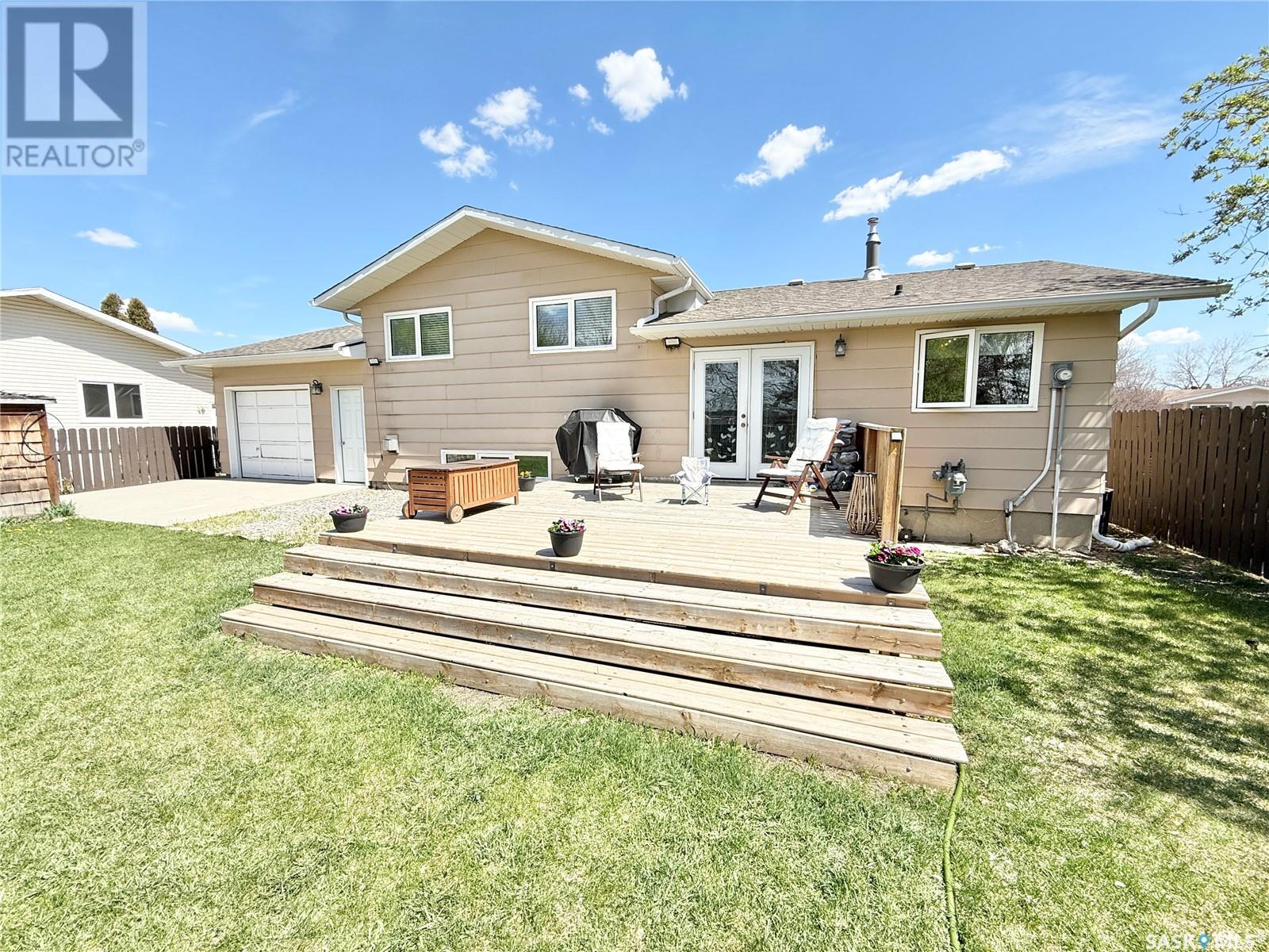 583 13th Street N, Weyburn, Saskatchewan  S4H 2Y4 - Photo 29 - SK005375