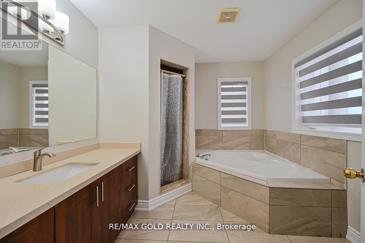 37 Redwillow Road, Brampton, Ontario  L6P 1Z8 - Photo 21 - W12138713