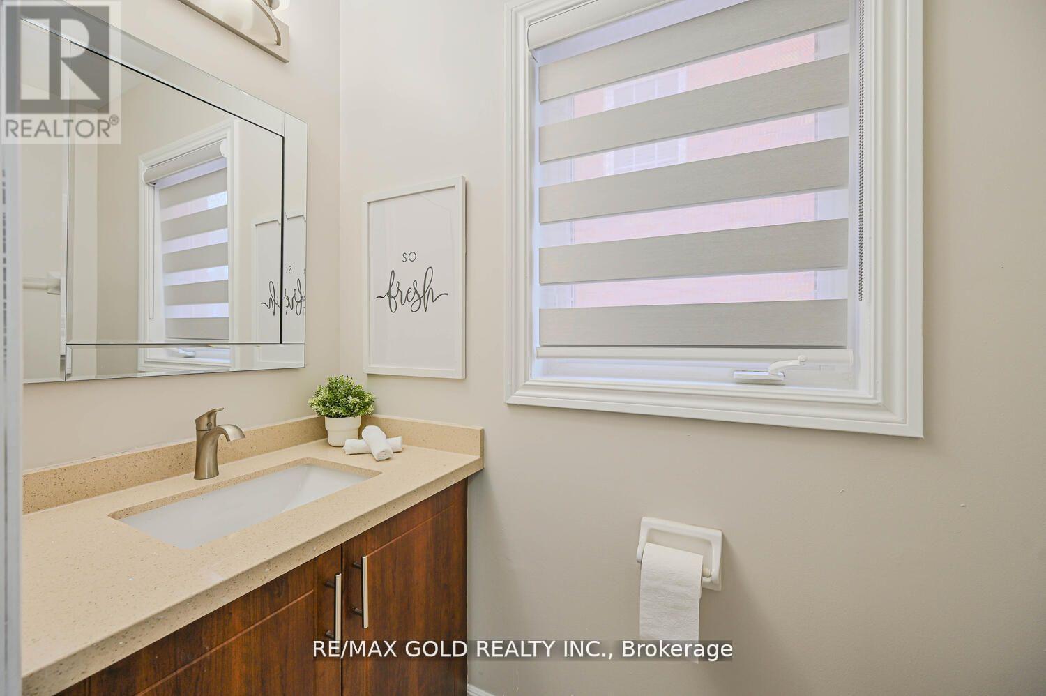 37 Redwillow Road, Brampton, Ontario  L6P 1Z8 - Photo 11 - W12138713