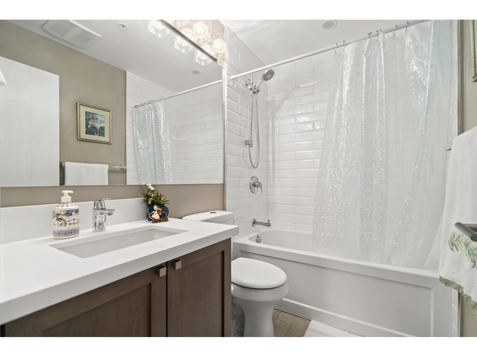 311 15188 29a Avenue, Surrey, British Columbia  V4P 1H1 - Photo 15 - R2954691