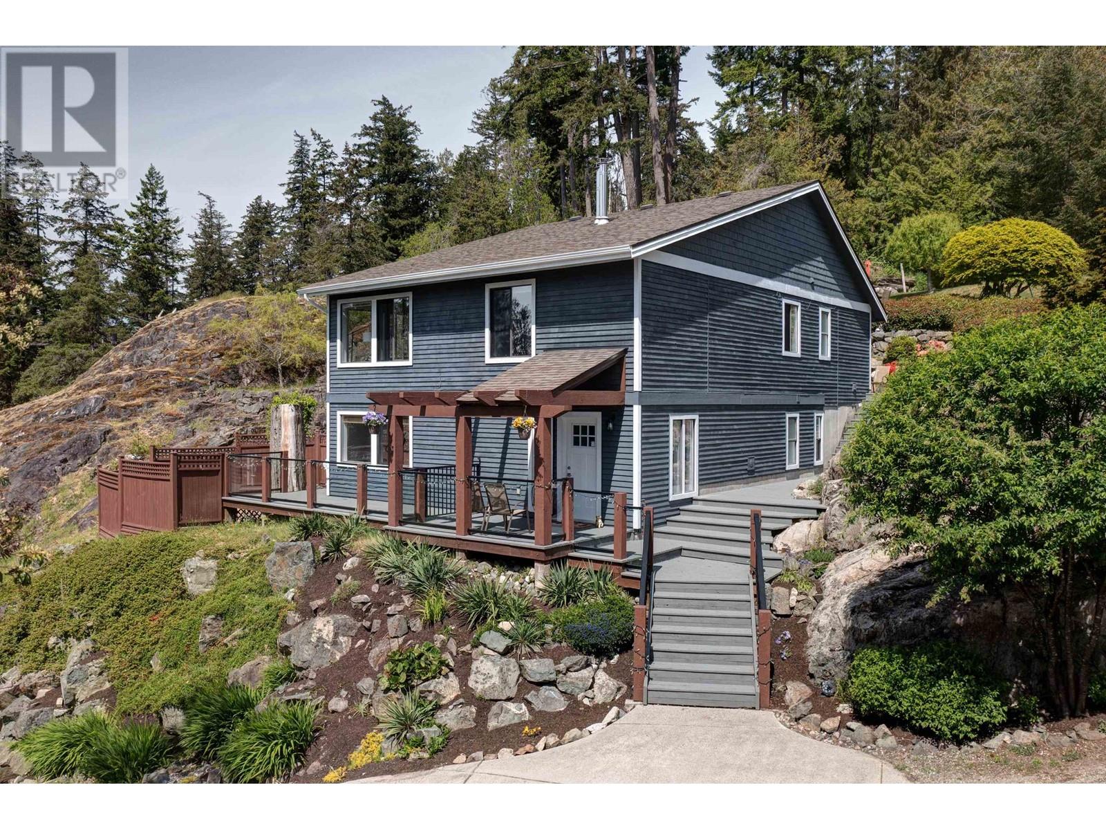 Property at 8362 REDROOFFS ROAD image 1