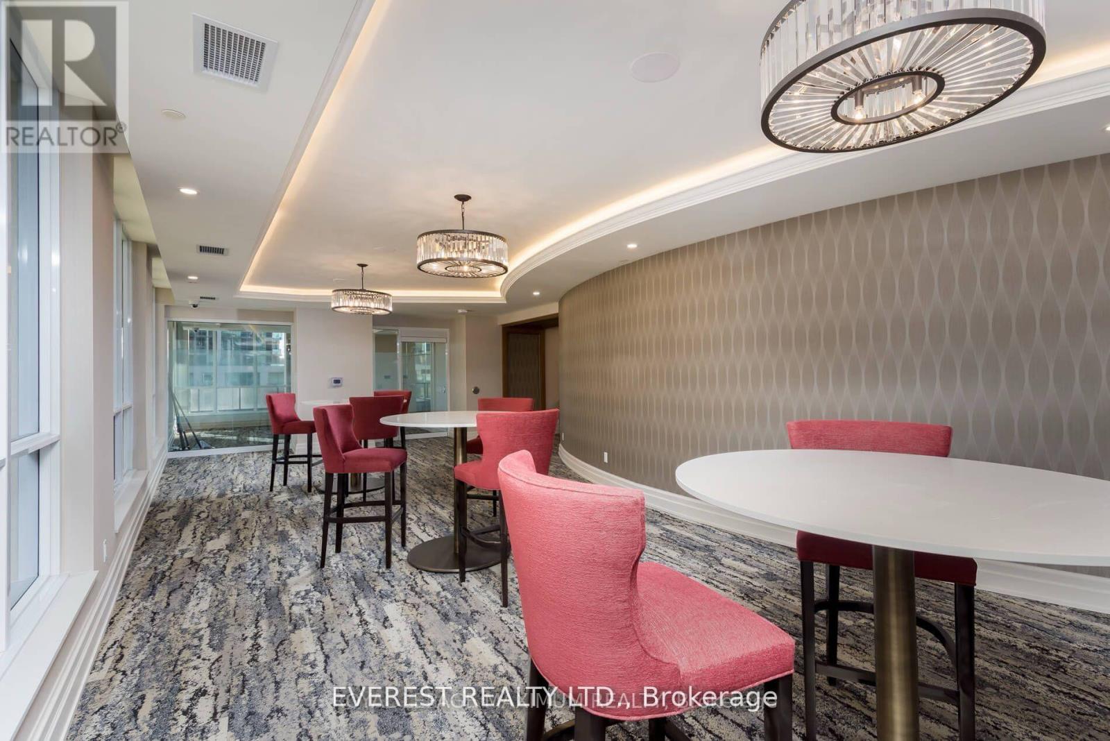 2409 - 36 Elm Drive W, Mississauga (City Centre), Ontario  L5B 0N3 - Photo 8 - W12139603