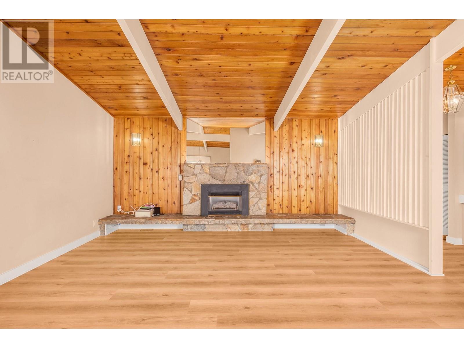 7007 Appaloosa Way, Vernon, British Columbia  V1H 1B9 - Photo 3 - 10345861