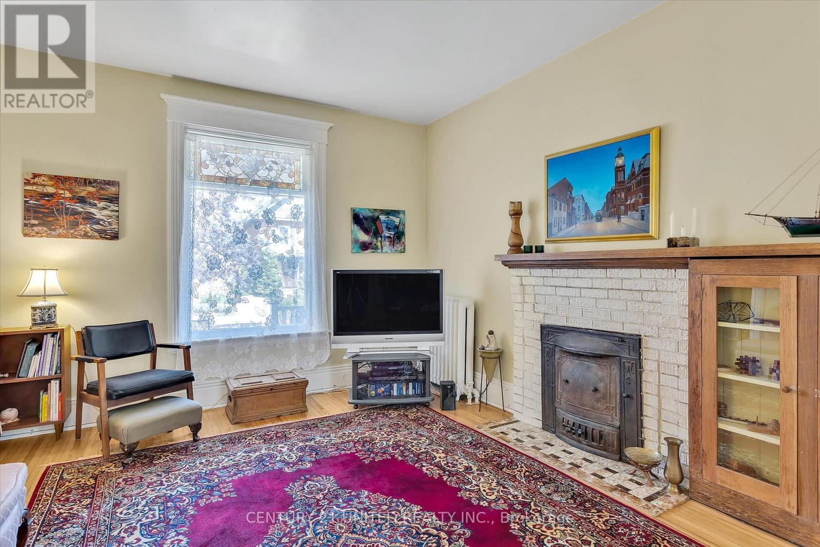 311 Pearl Avenue, Peterborough Central, Ontario  K9J 5G4 - Photo 12 - X12139632