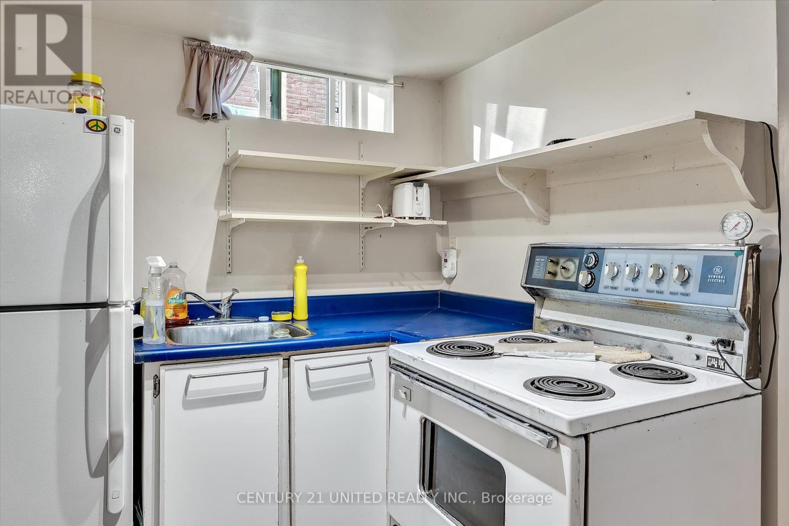 311 Pearl Avenue, Peterborough Central, Ontario  K9J 5G4 - Photo 33 - X12139632