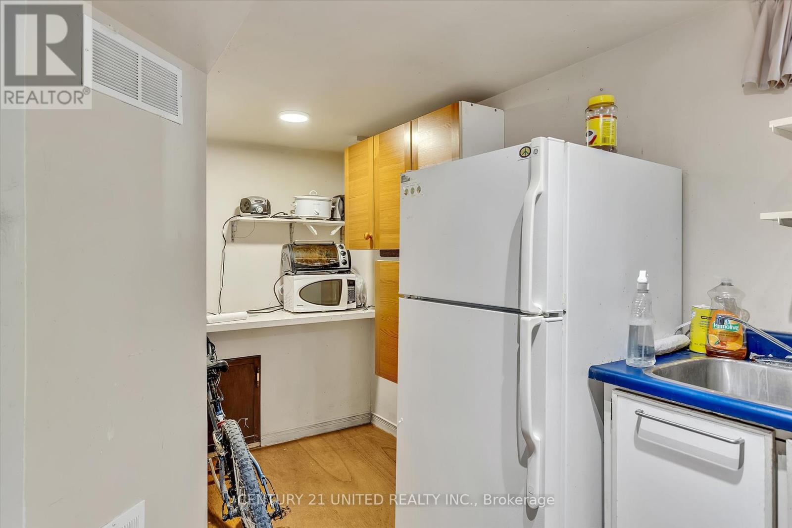 311 Pearl Avenue, Peterborough Central, Ontario  K9J 5G4 - Photo 34 - X12139632