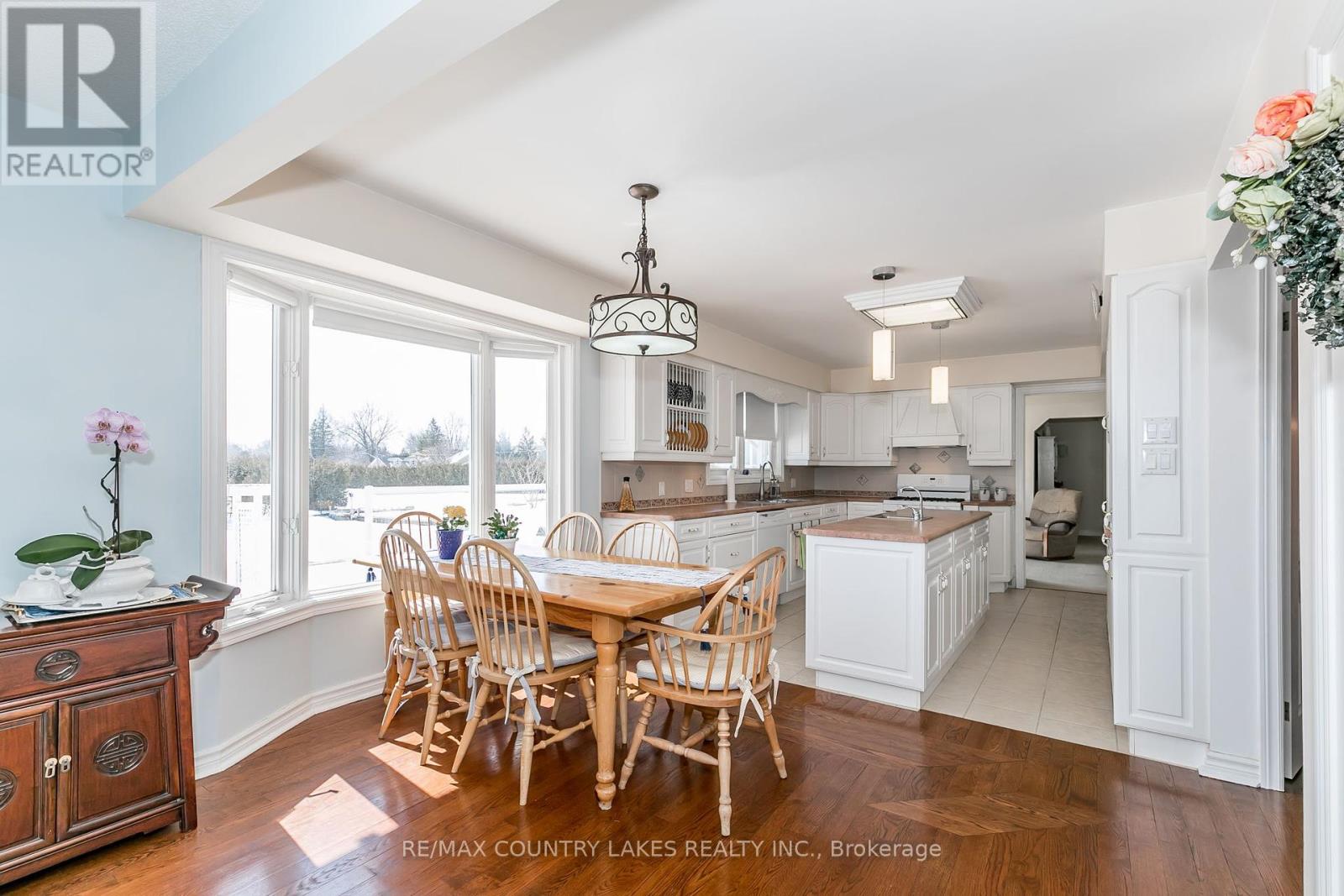98 Turtle Path, Ramara, Ontario  L0K 1B0 - Photo 8 - S12136193
