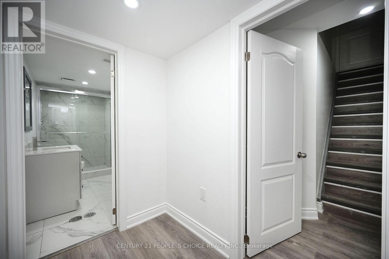 474 Veterans Drive, Brampton, Ontario  L7A 5A7 - Photo 36 - W12135608