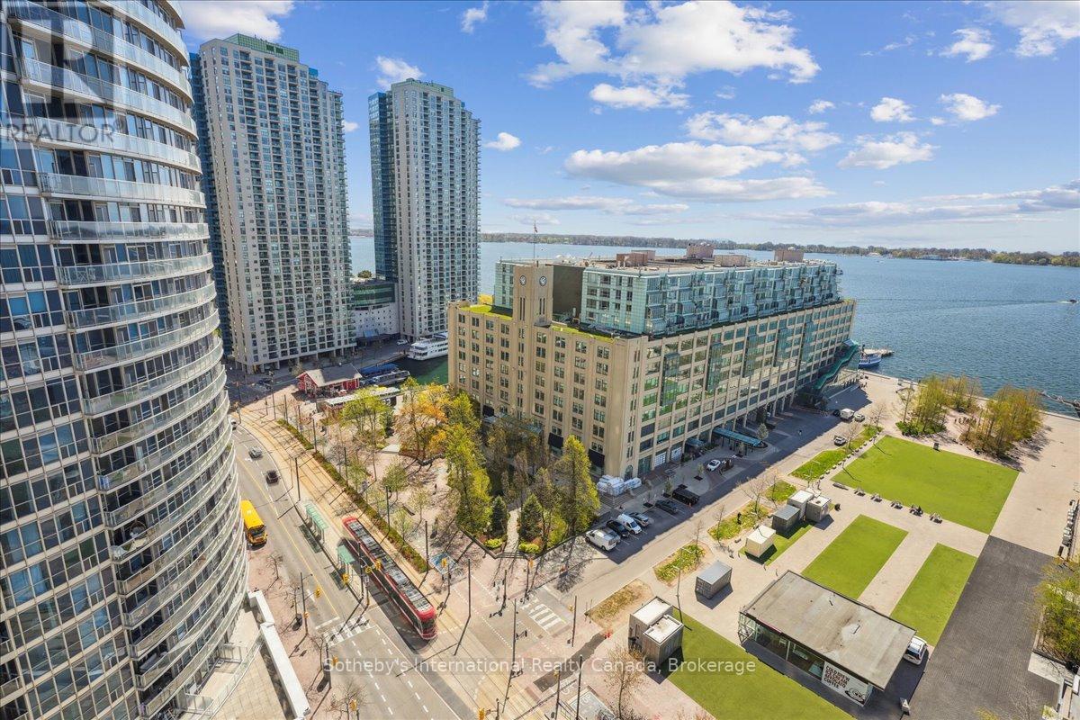 1804 - 218 Queens Quay W, Toronto, Ontario  M5J 2Y6 - Photo 22 - C12139623