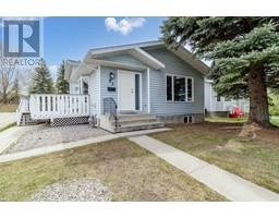 83 Roberts Crescent, red deer, Alberta