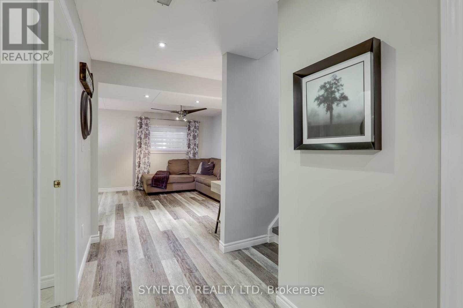 Photo 23 of 50 for 31 La Mantia Avenue