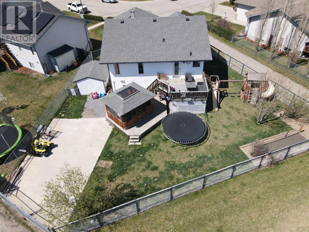 Property at 15 Heenan Crescent image 4