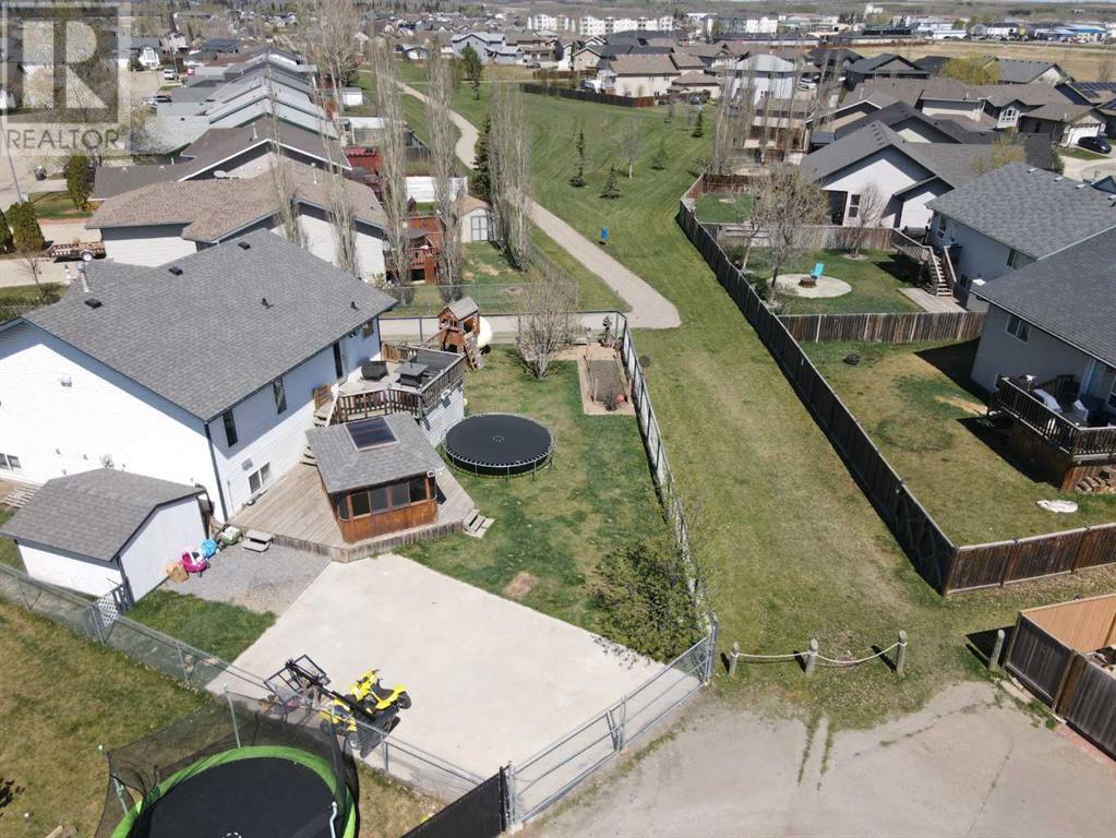 Property at 15 Heenan Crescent image 3