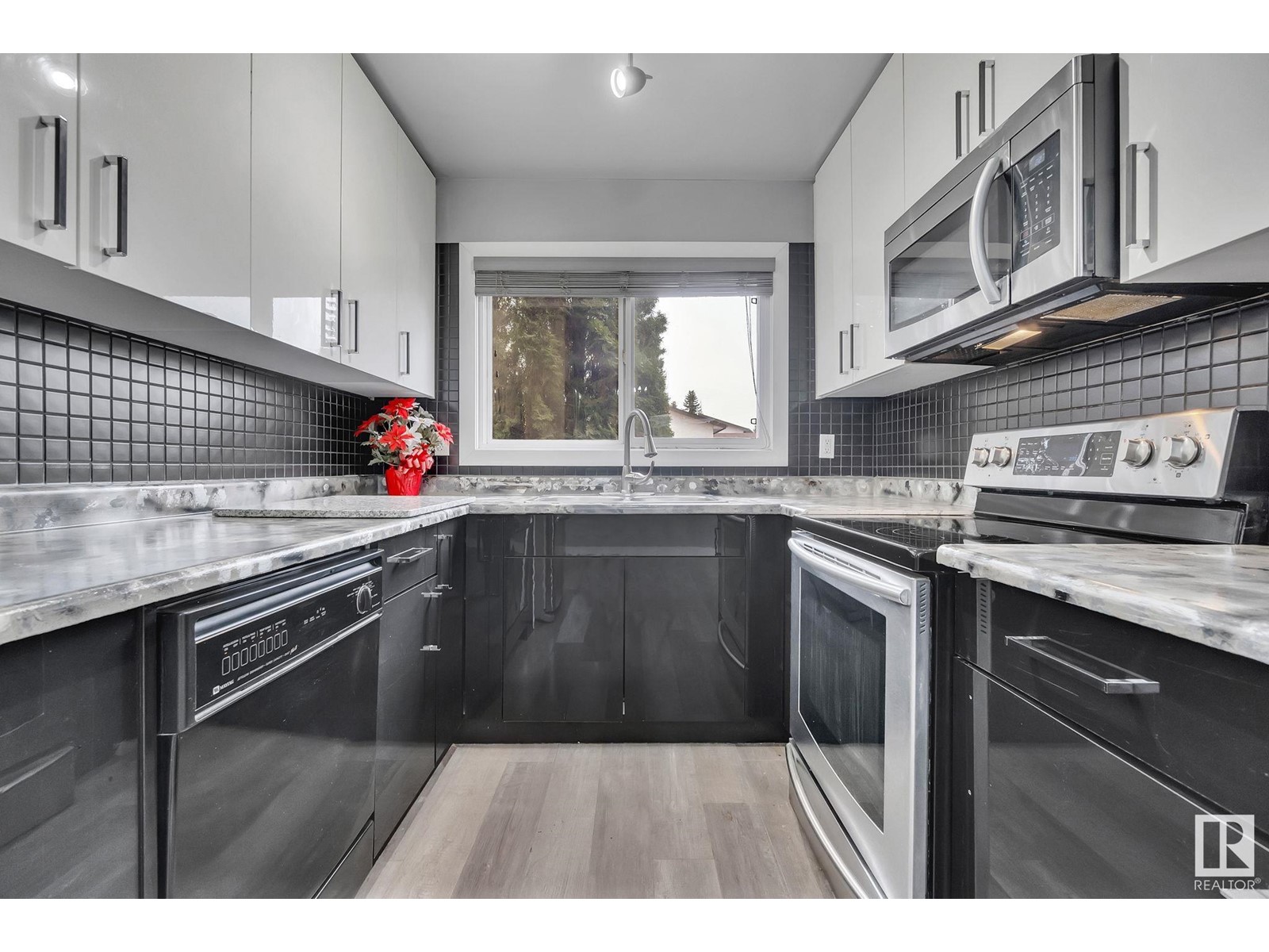 #145 16725 106 St Nw, Edmonton, Alberta  T5X 5G5 - Photo 15 - E4435665