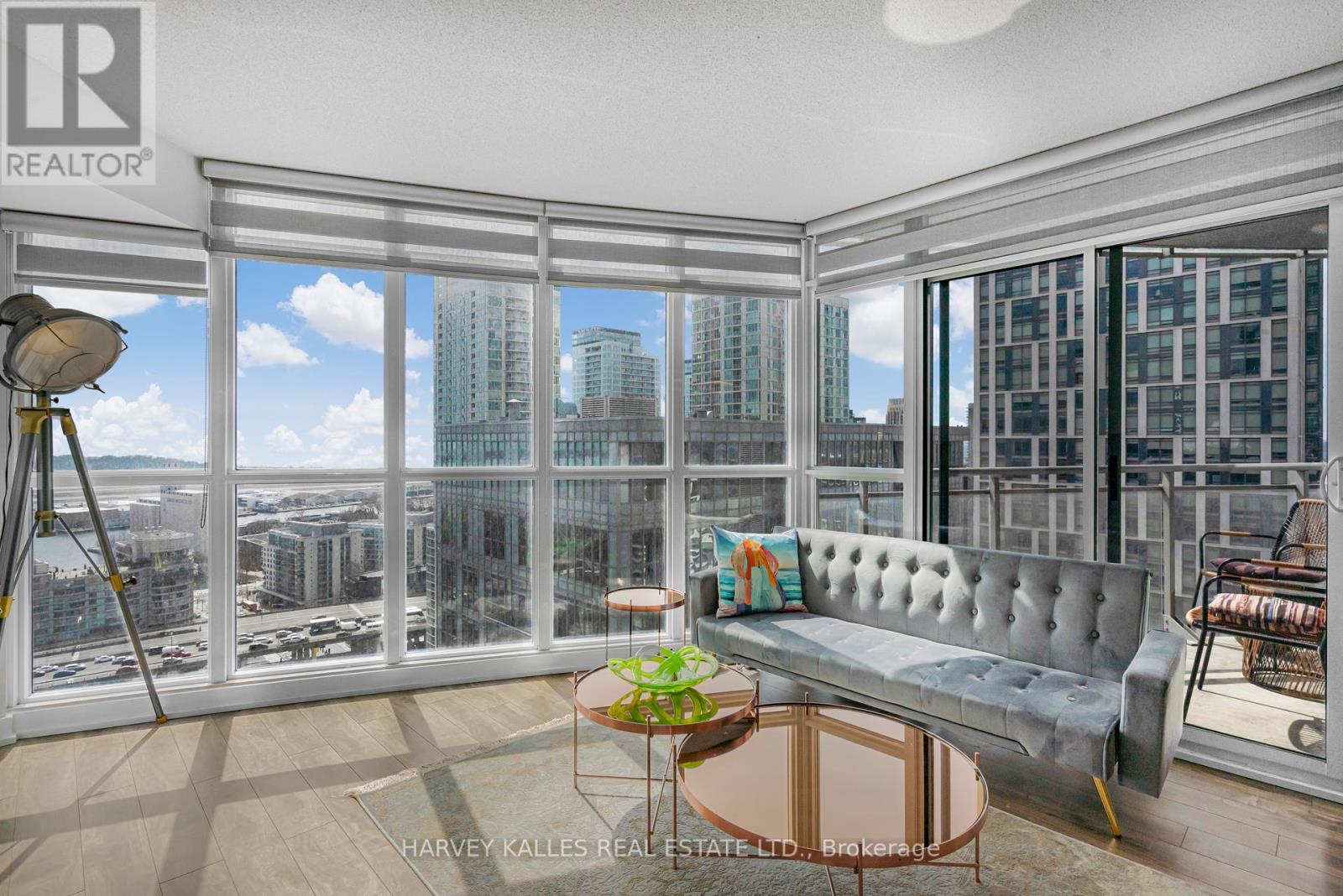 2909 - 21 ICEBOAT TERRACE, Toronto, Ontario