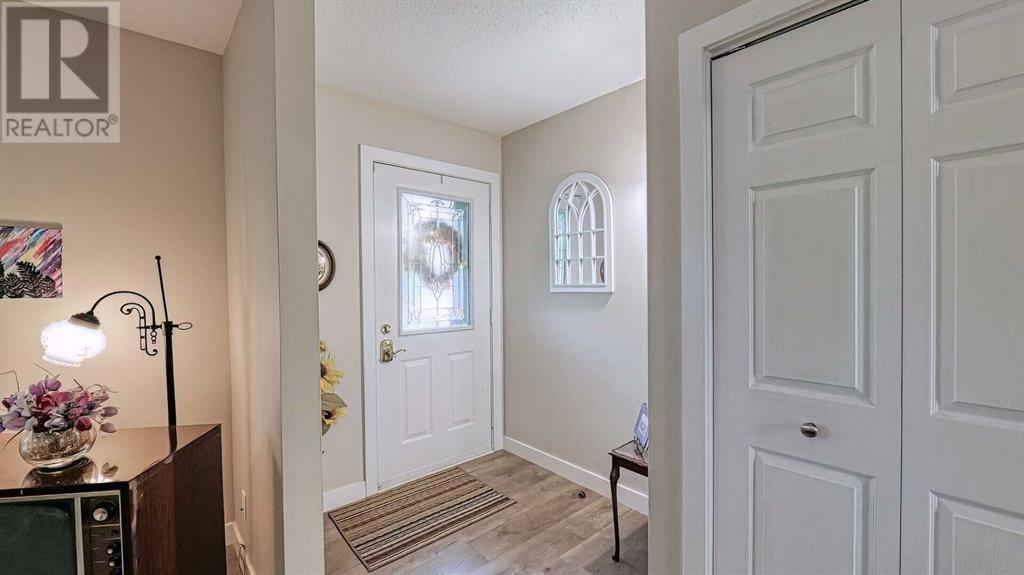 Property at 7508 7 Street NW image 4