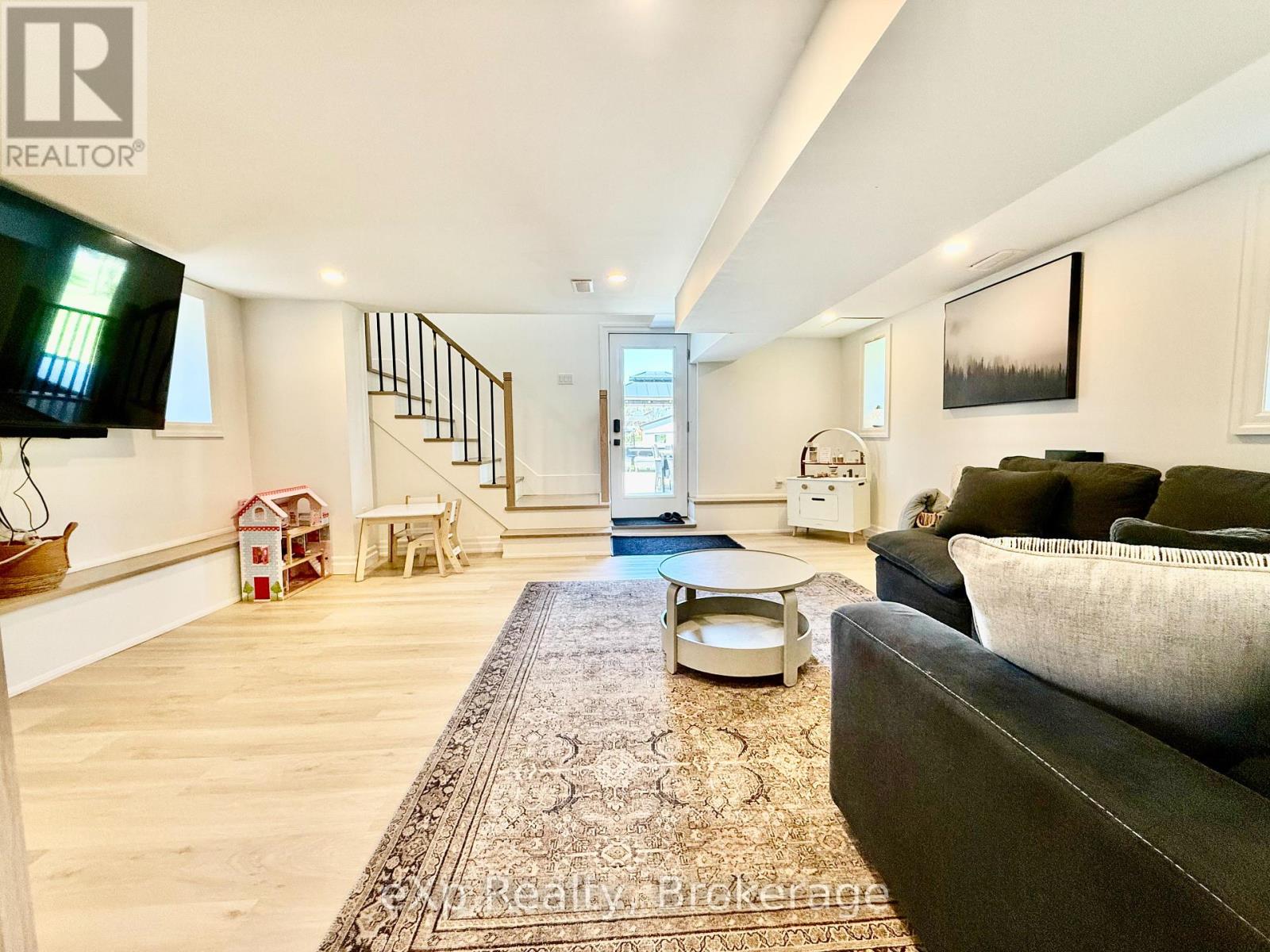 802 Durham Street E, Brockton, Ontario  N0G 2V0 - Photo 24 - X12138704