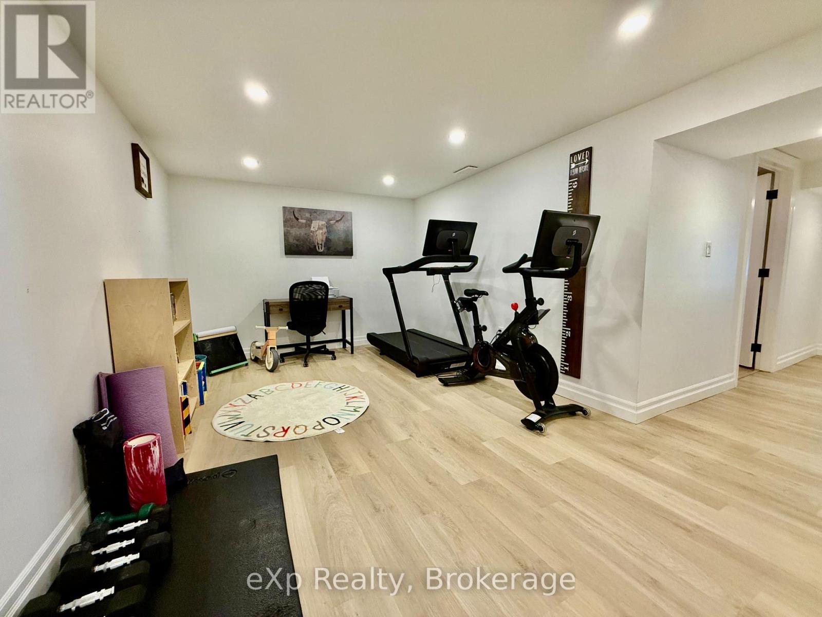 802 Durham Street E, Brockton, Ontario  N0G 2V0 - Photo 27 - X12138704
