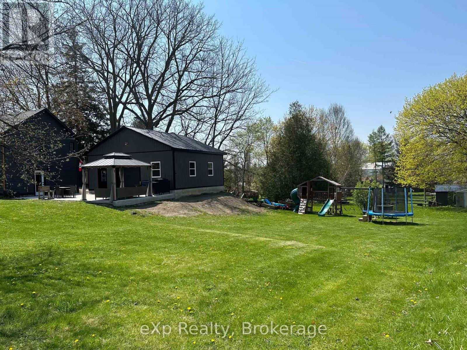 802 Durham Street E, Brockton, Ontario  N0G 2V0 - Photo 34 - X12138704