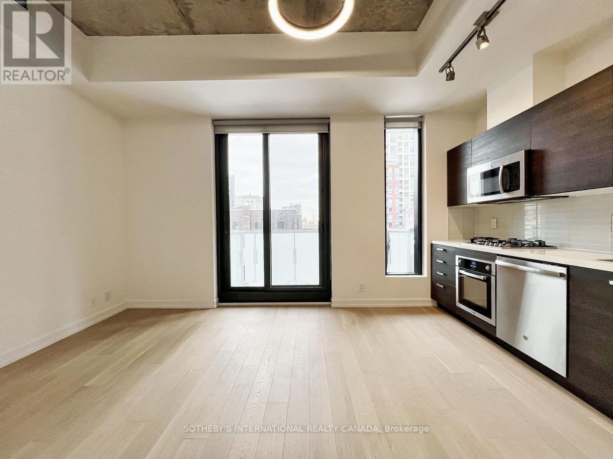 606 - 11 Charlotte Street, Toronto, Ontario  M5V 0M6 - Photo 2 - C12139291