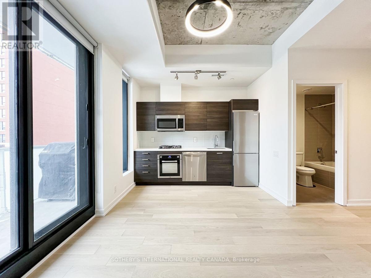 606 - 11 Charlotte Street, Toronto, Ontario  M5V 0M6 - Photo 4 - C12139291