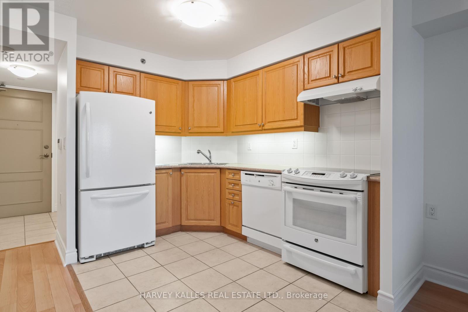 507 - 3 Marine Parade Drive, Toronto, Ontario  M8V 3Z5 - Photo 11 - W12139622
