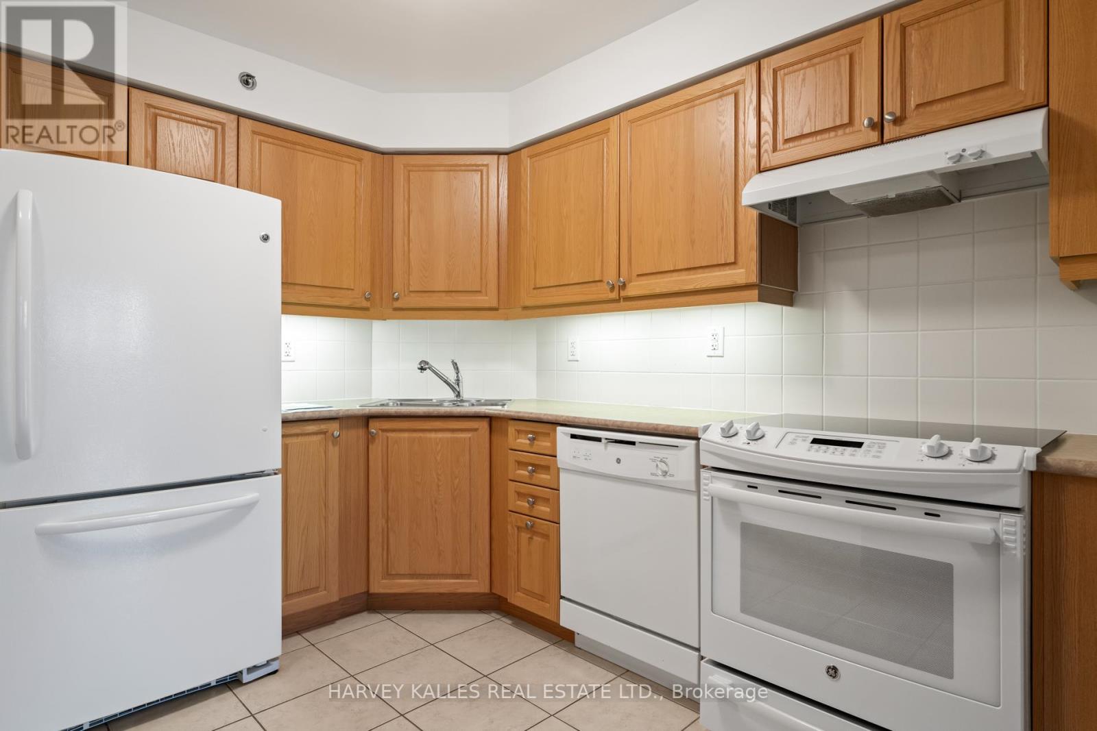 507 - 3 Marine Parade Drive, Toronto, Ontario  M8V 3Z5 - Photo 12 - W12139622
