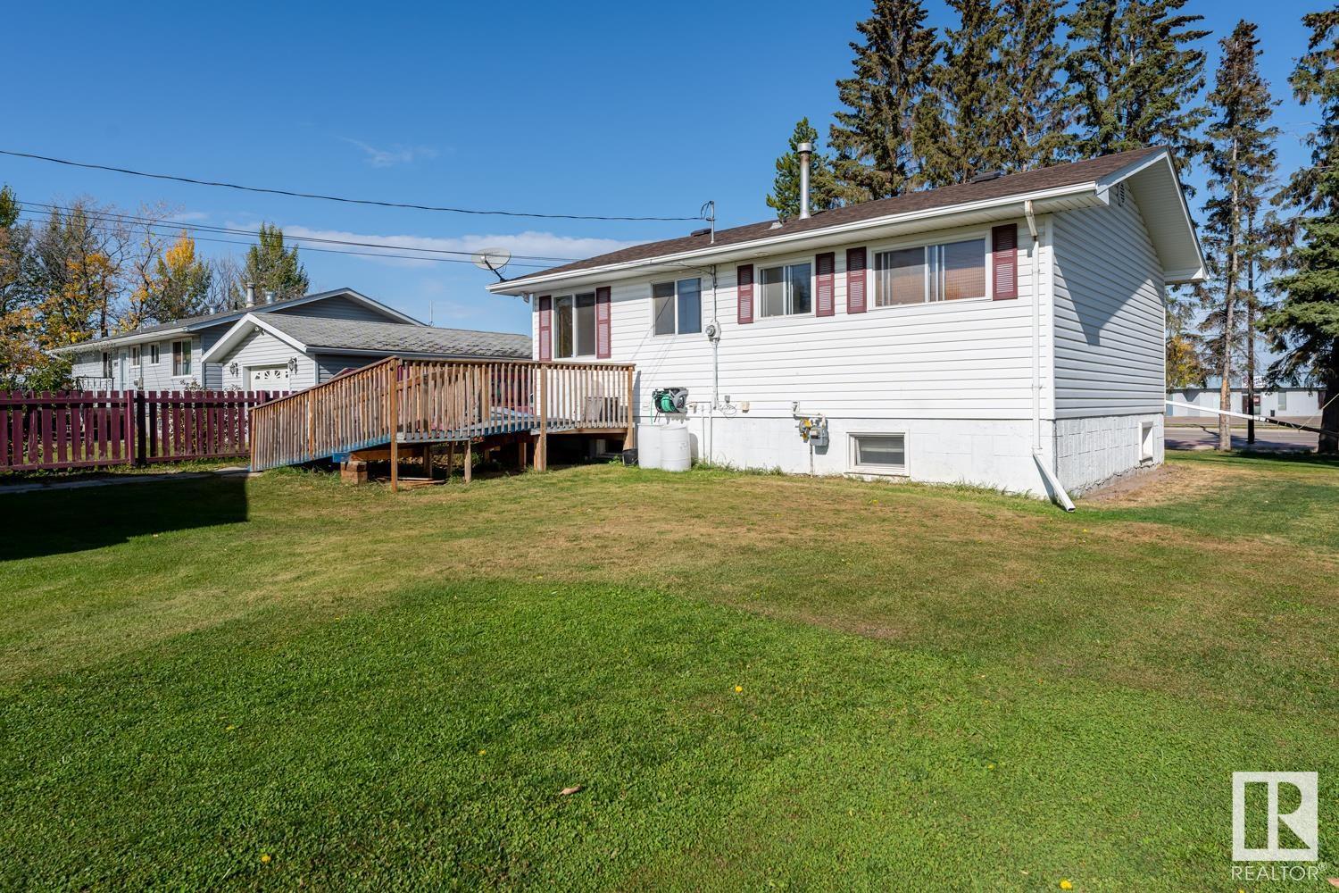 Property at 5013 Parkview CR image 3