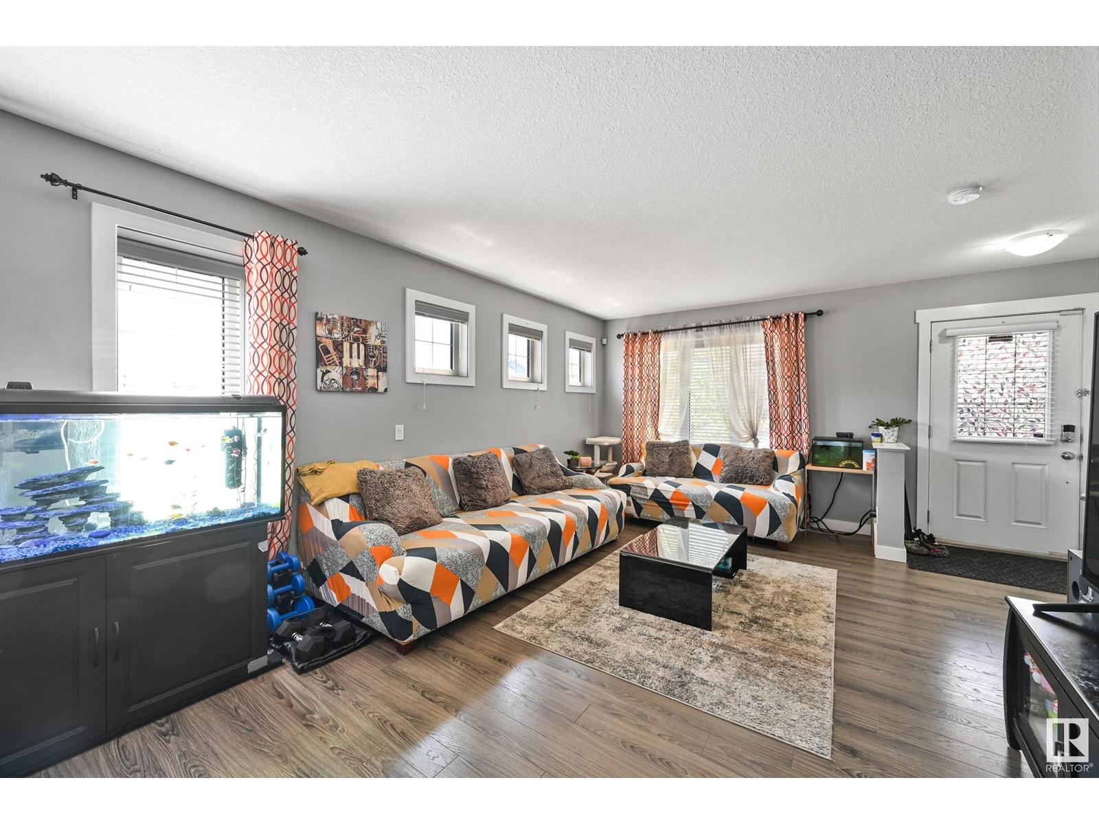 Property at 7303 EDGEMONT WY NW image 3