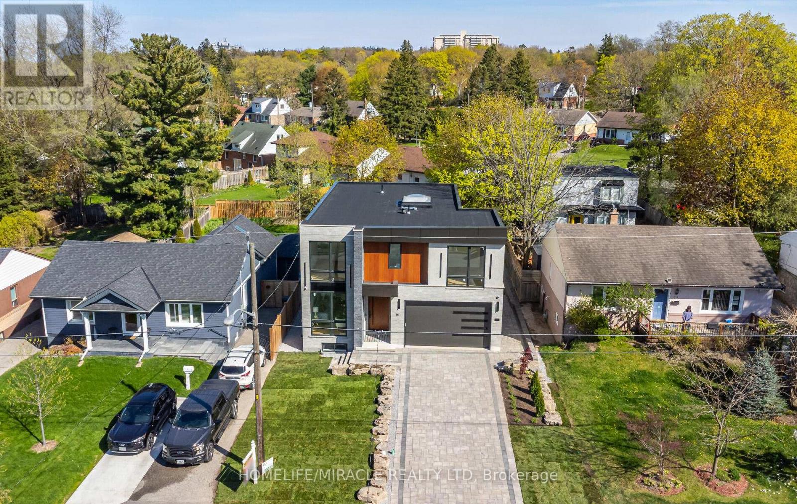 Property at 55 ADANAC DRIVE image 4