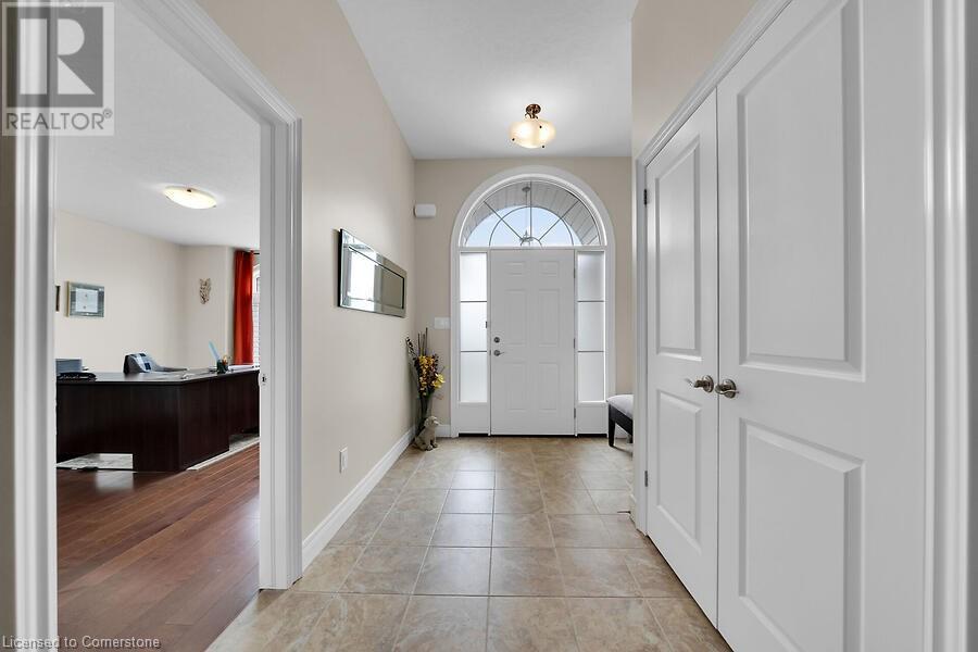 5151 Meadowood Lane, Beamsville, Ontario  L3J 0J8 - Photo 4 - 40727221