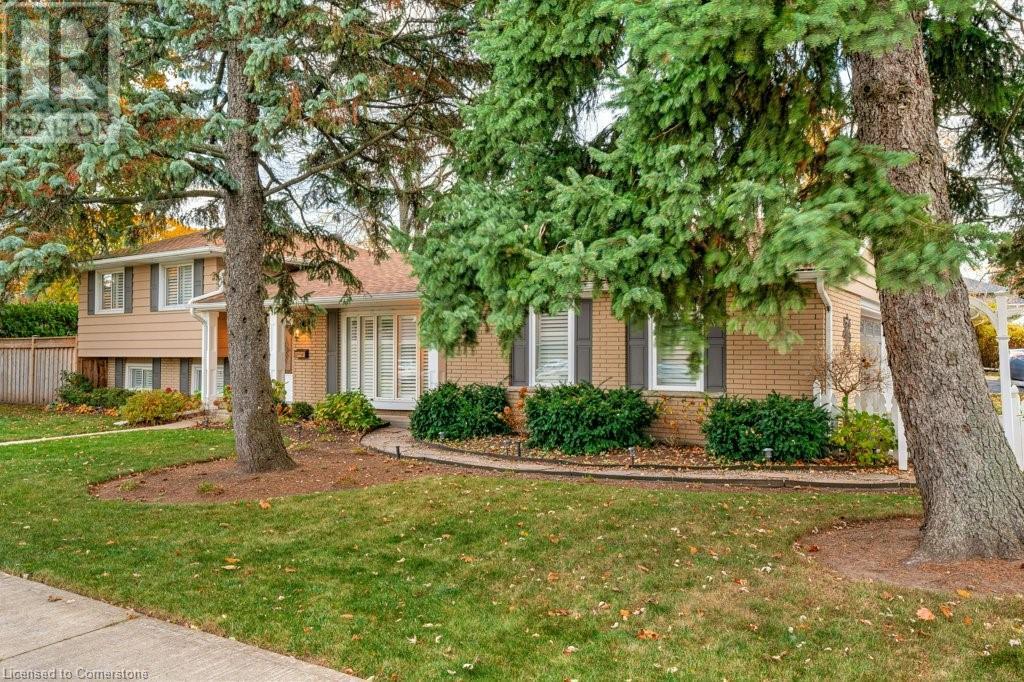 360 Cosburn Crescent, Burlington, Ontario  L7L 2W4 - Photo 4 - 40727198