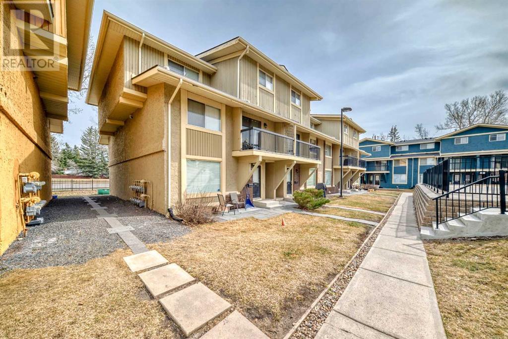Property at 903, 2200 Woodview Drive SW image 1