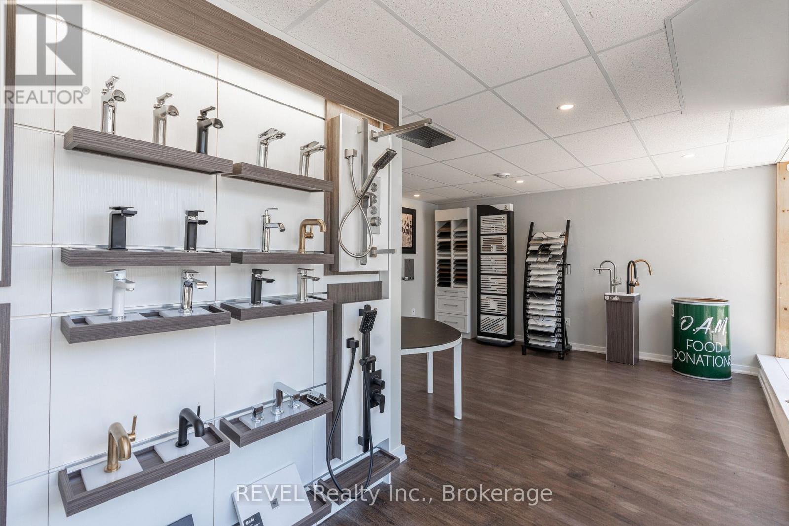 782 Canboro Road, Pelham, Ontario  L0S 1C0 - Photo 7 - X12139709