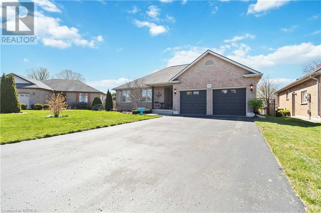 9 Greeneagle Drive, Tillsonburg, Ontario  N4G 5V6 - Photo 3 - 40721297